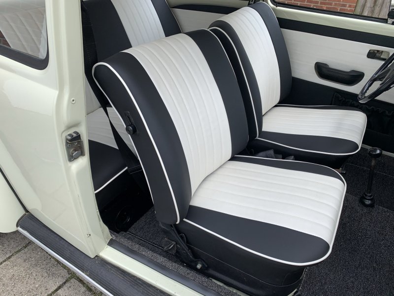 financieel Champagne Verhandeling Bekleden autostoelen Bree - Seats and Racks